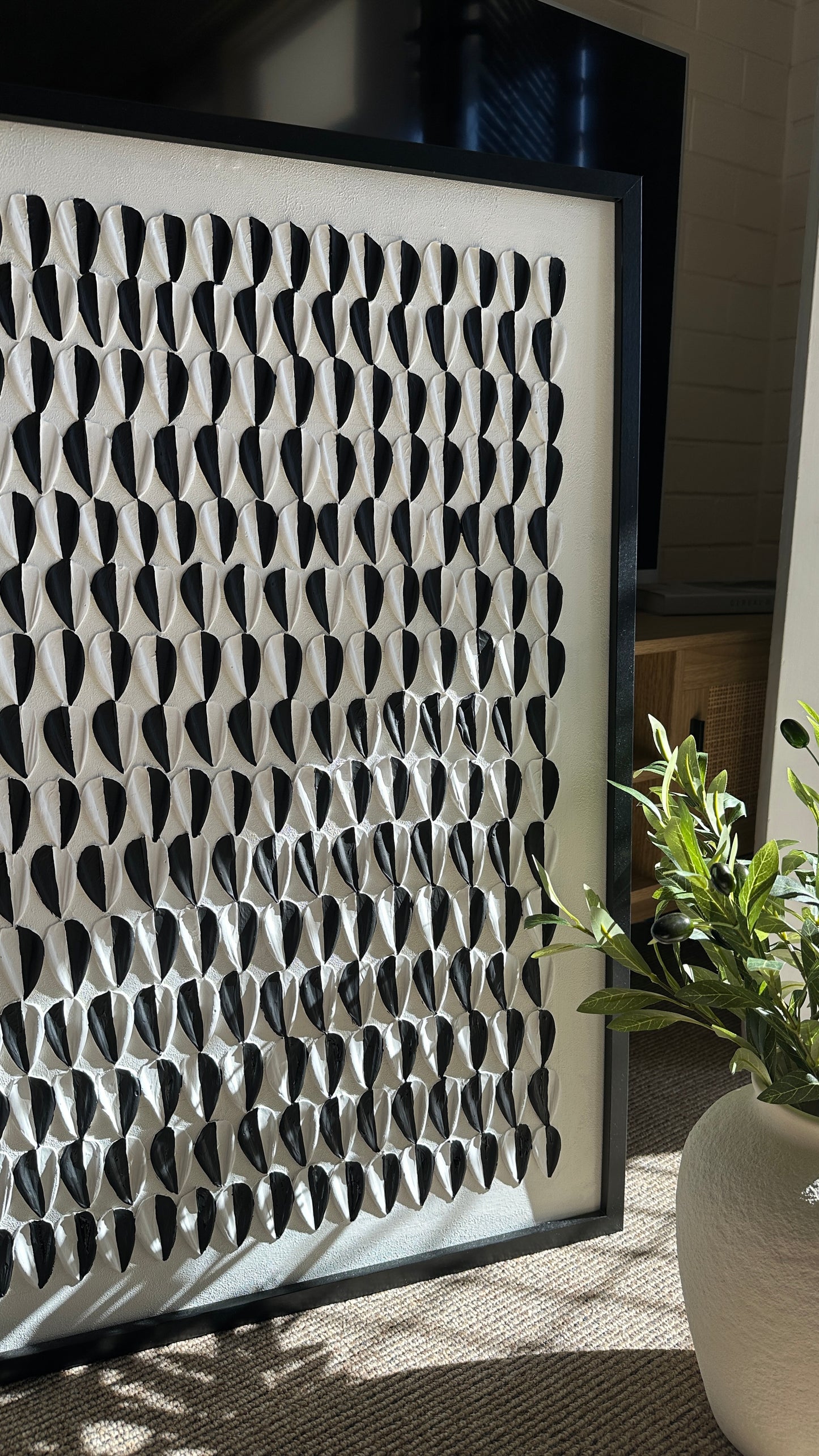 Monochrome Petals (Pre-Order Available)