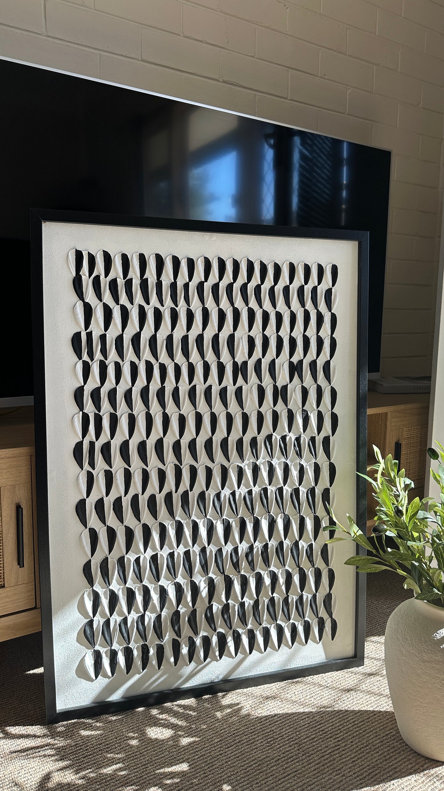 Monochrome Petals (Pre-Order Available)